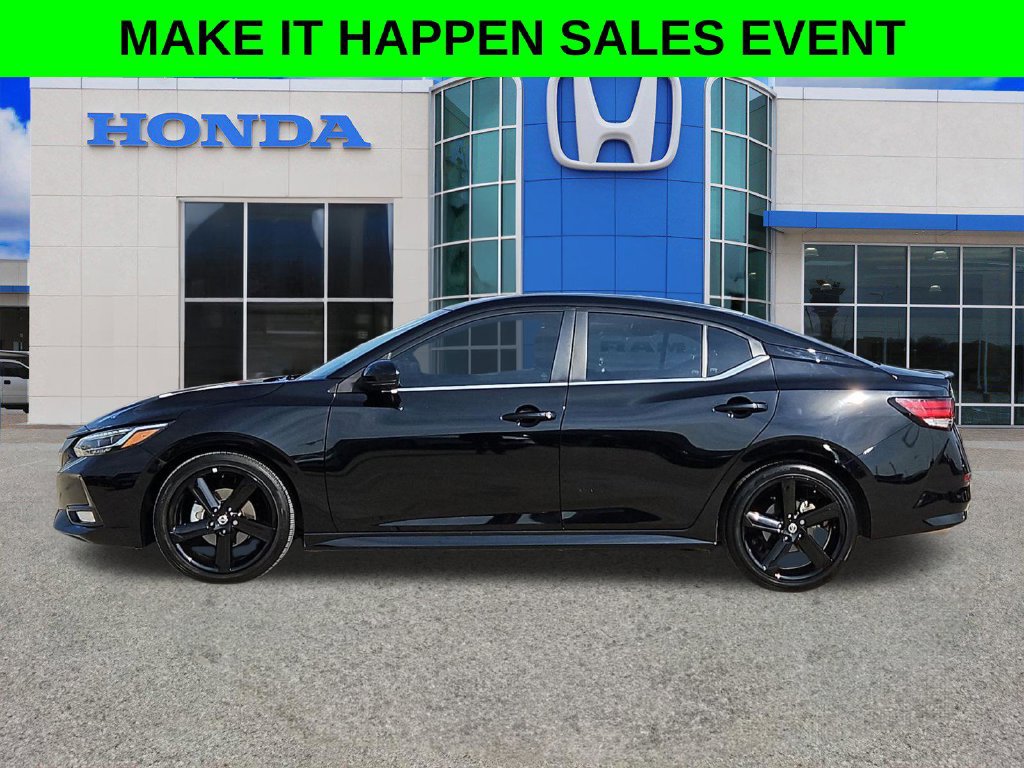Used 2023 Nissan Sentra SR w/ SR Premium Package FWD image 6