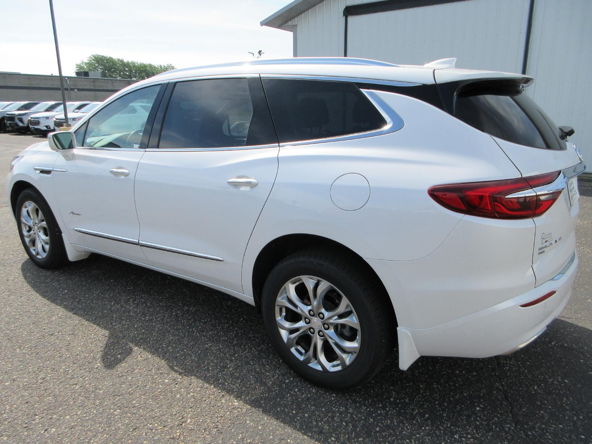 Certified 2020 Buick Enclave Avenir w/ Avenir Technology Package AWD/4WD image 7