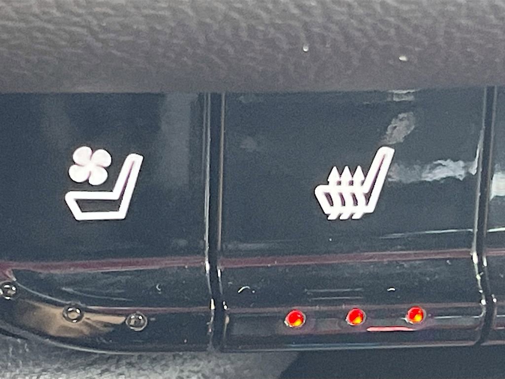 Used 2024 Chevrolet Blazer RS w/ Driver Confidence II Package image 21