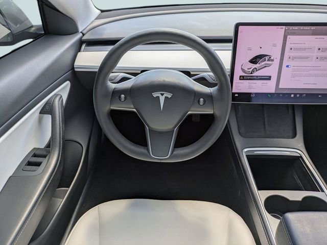 Used 2021 Tesla Model 3 Standard Range Plus RWD image 16