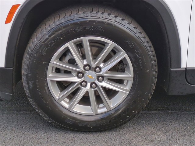 Certified 2023 Chevrolet Traverse LT image 32