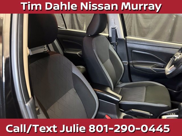 Used 2024 Nissan Versa SV FWD image 16