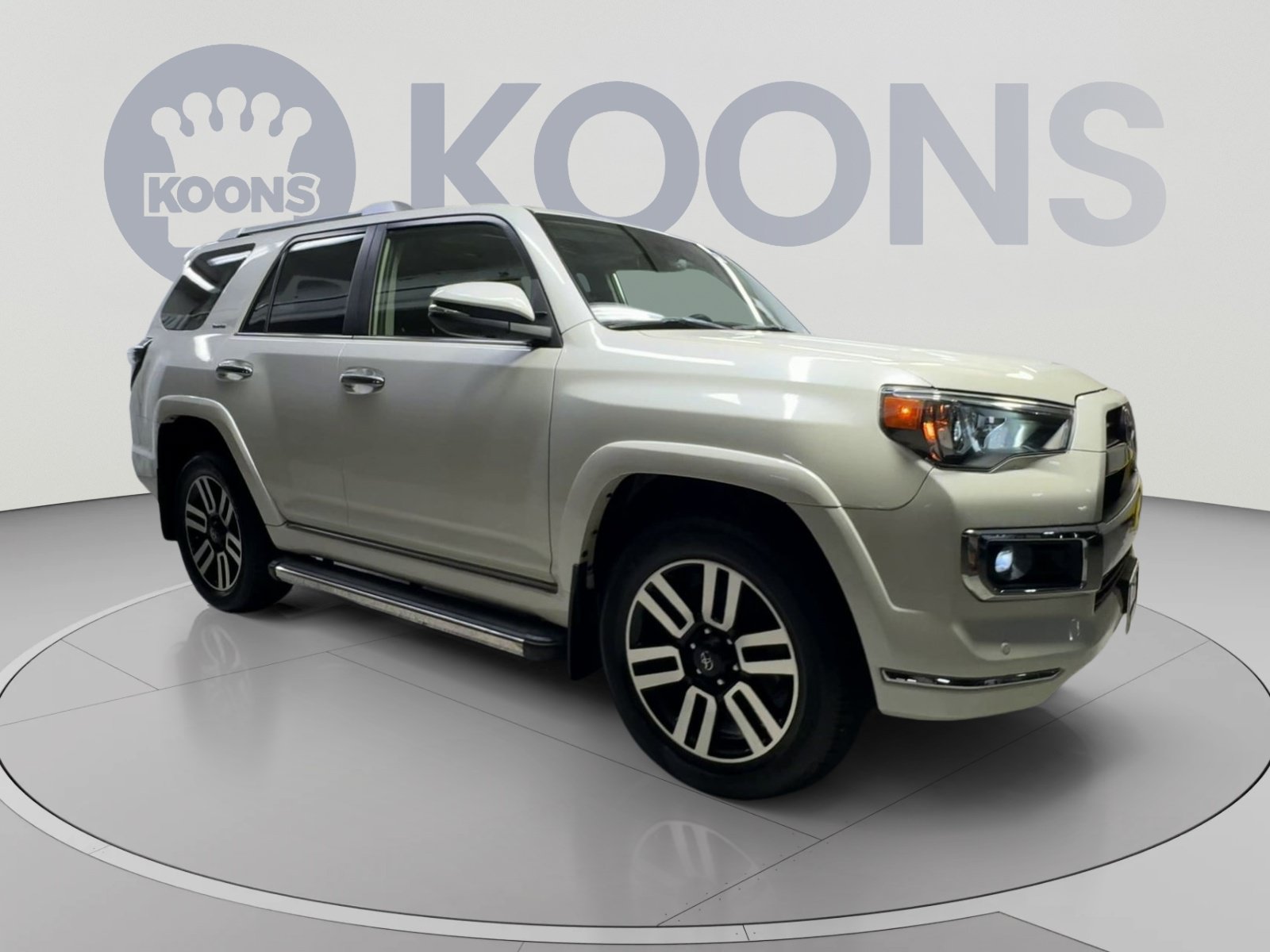 Used 2022 Toyota 4Runner Limited AWD/4WD image 2