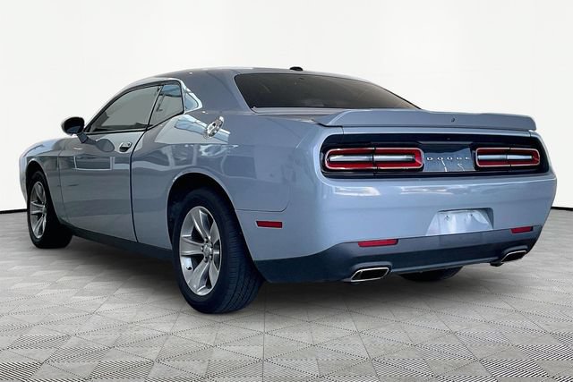 Used 2020 Dodge Challenger SXT RWD image 4