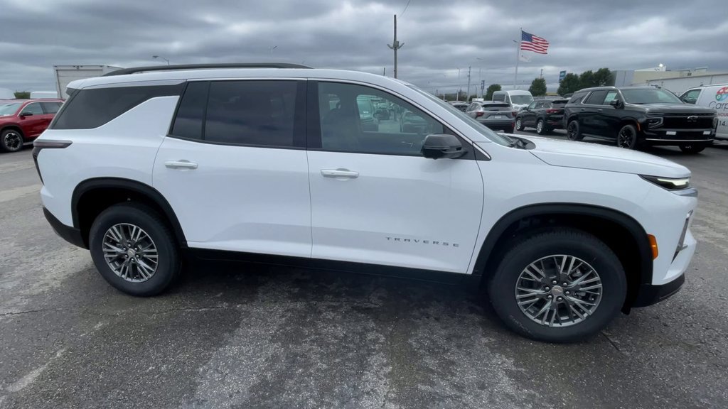 New 2027 Chevrolet Traverse LT w/ Driver Confidence Package AWD/4WD image 3