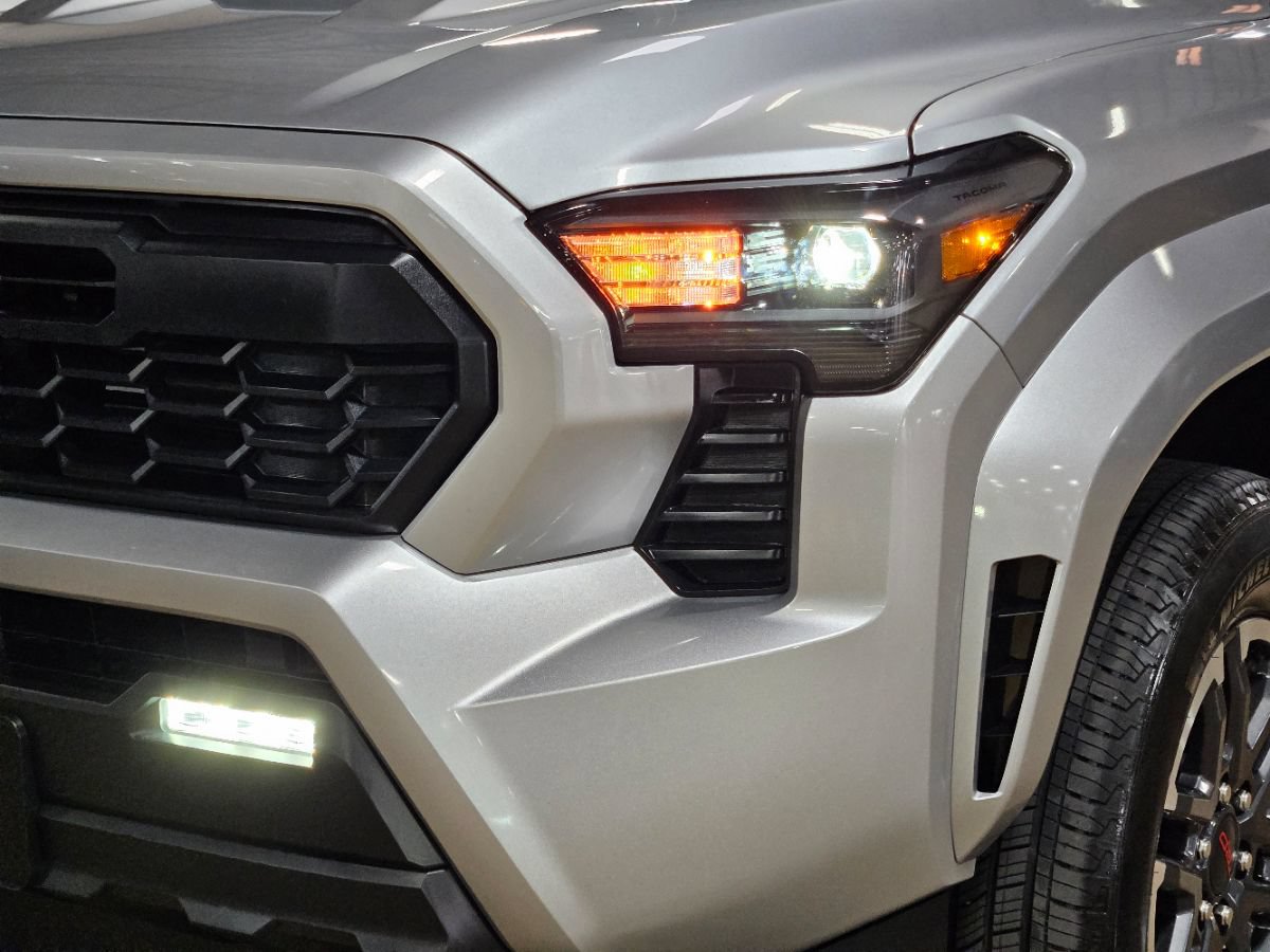Used 2024 Toyota Tacoma TRD Sport RWD image 13