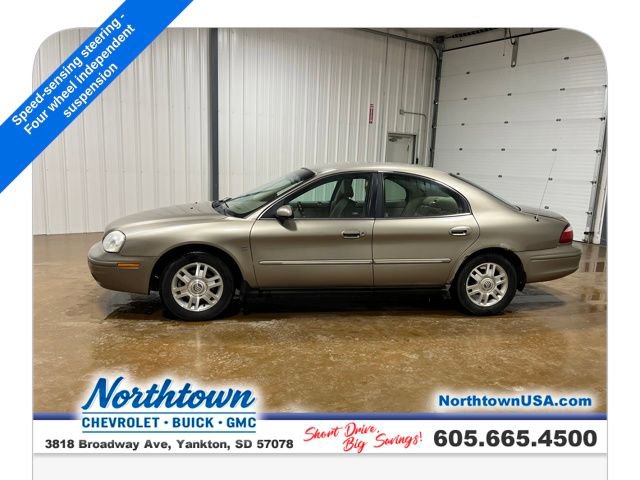 Used 2005 Mercury Sable LS image 2
