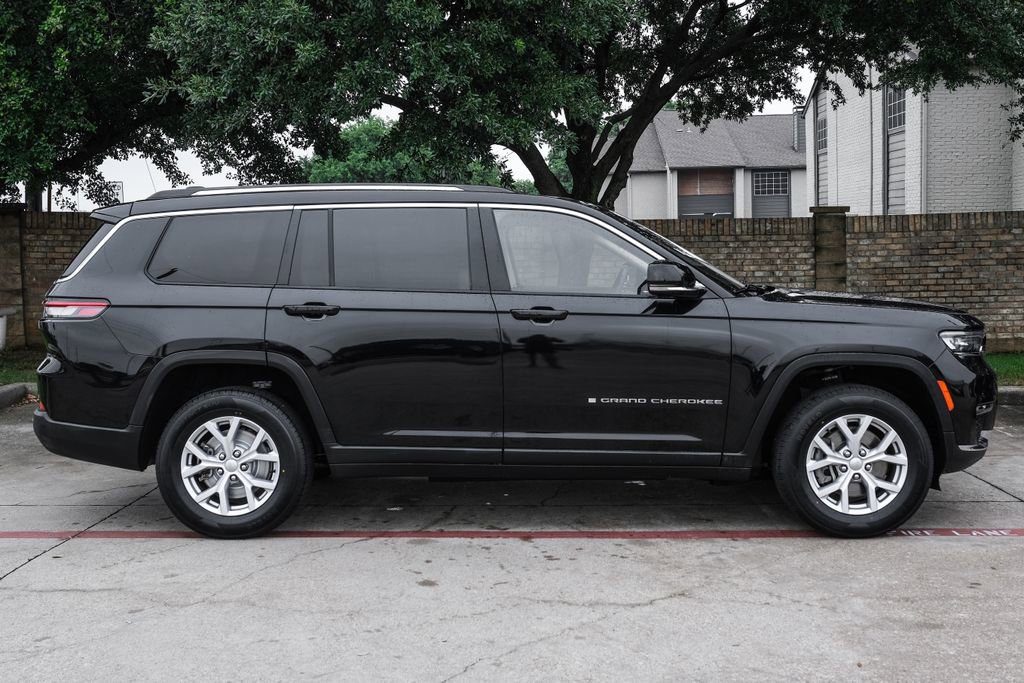 Used 2022 Jeep Grand Cherokee L Limited AWD/4WD image 15