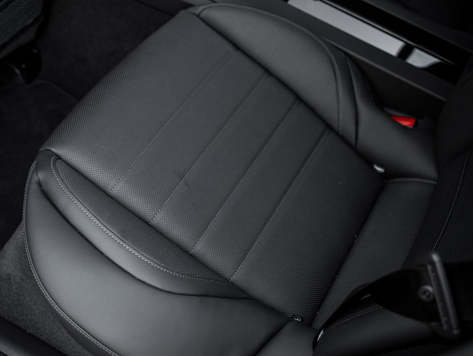 Used 2025 Porsche Panamera Turbo image 32