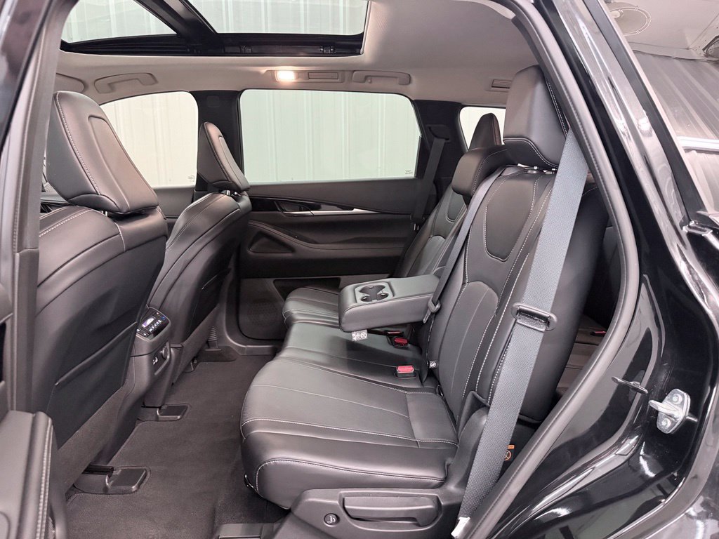 Certified 2024 INFINITI QX60 Pure FWD image 30
