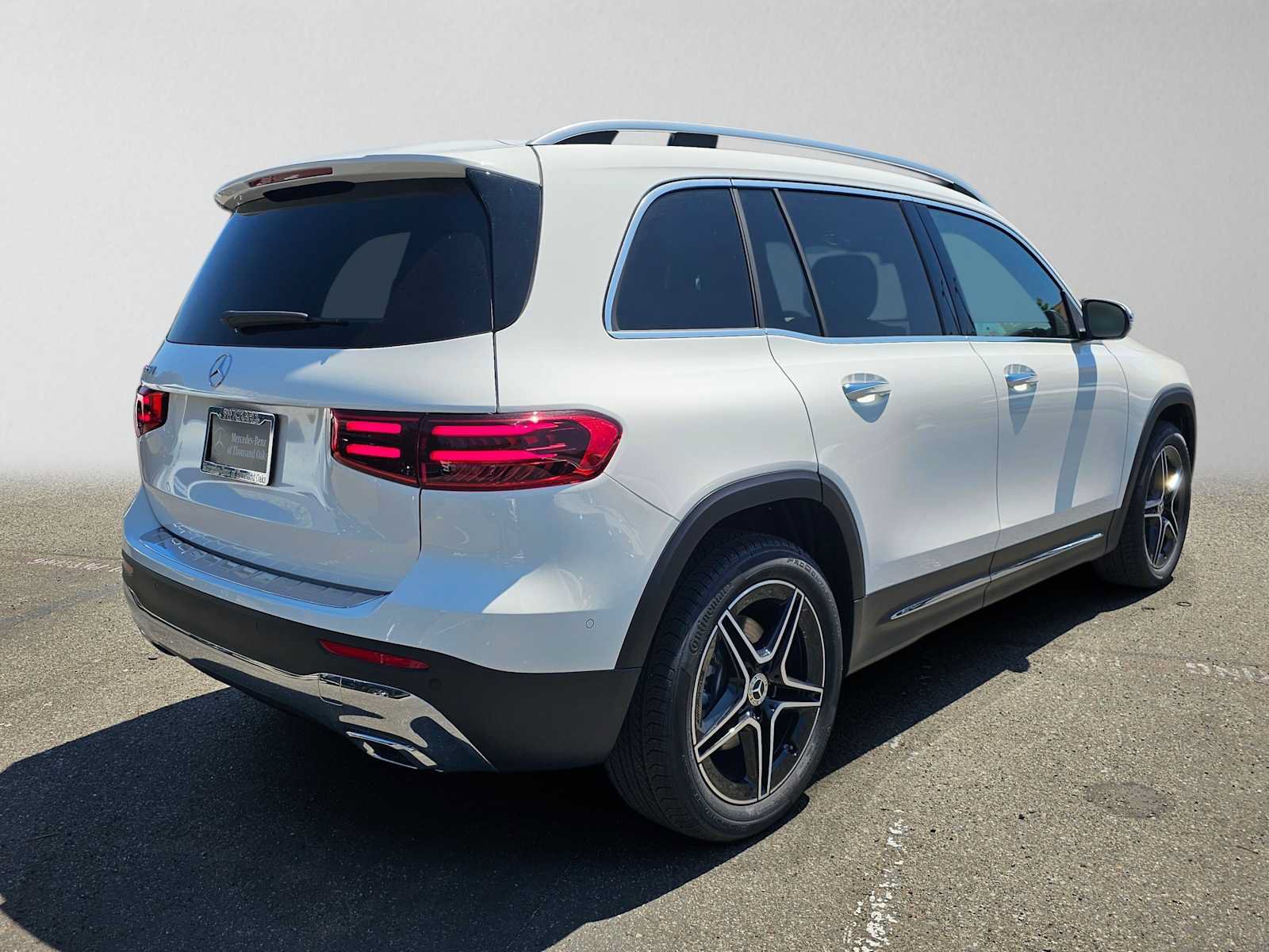 New 2026 Mercedes-Benz GLB 250 image 3