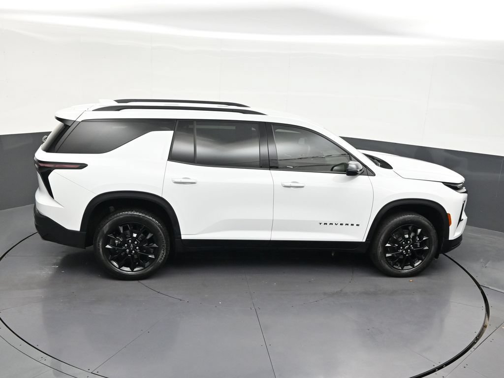 Used 2025 Chevrolet Traverse LT w/ Midnight/Sport Edition FWD image 22