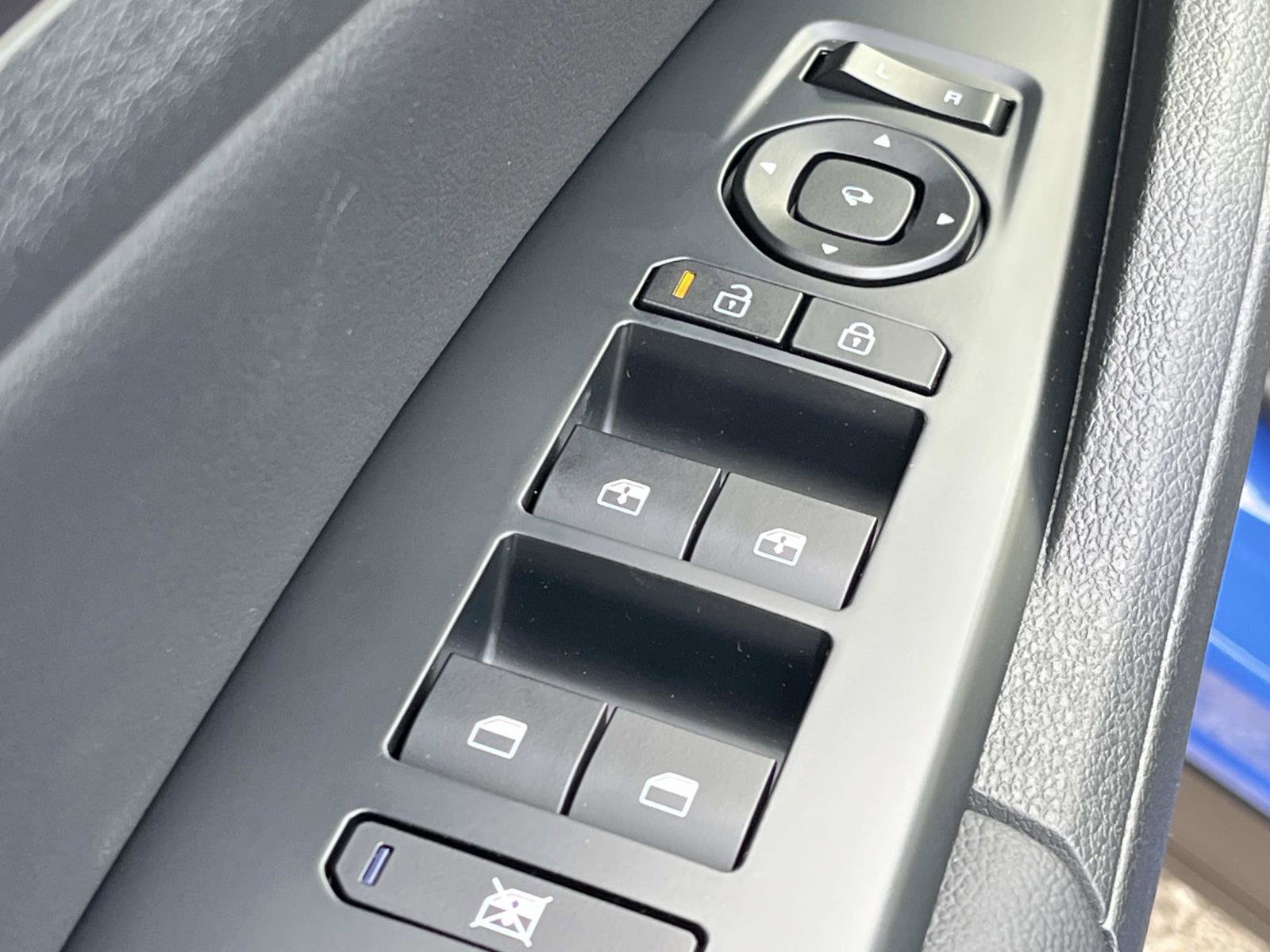 New 2026 Kia Sportage SX FWD image 23