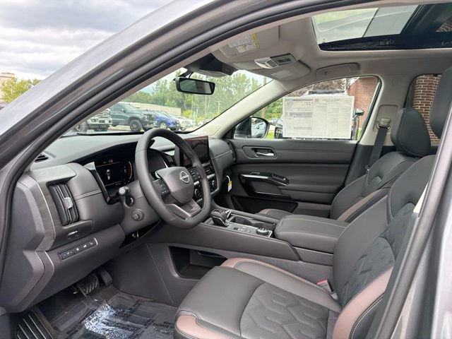 New 2026 Nissan Pathfinder Platinum AWD/4WD image 21