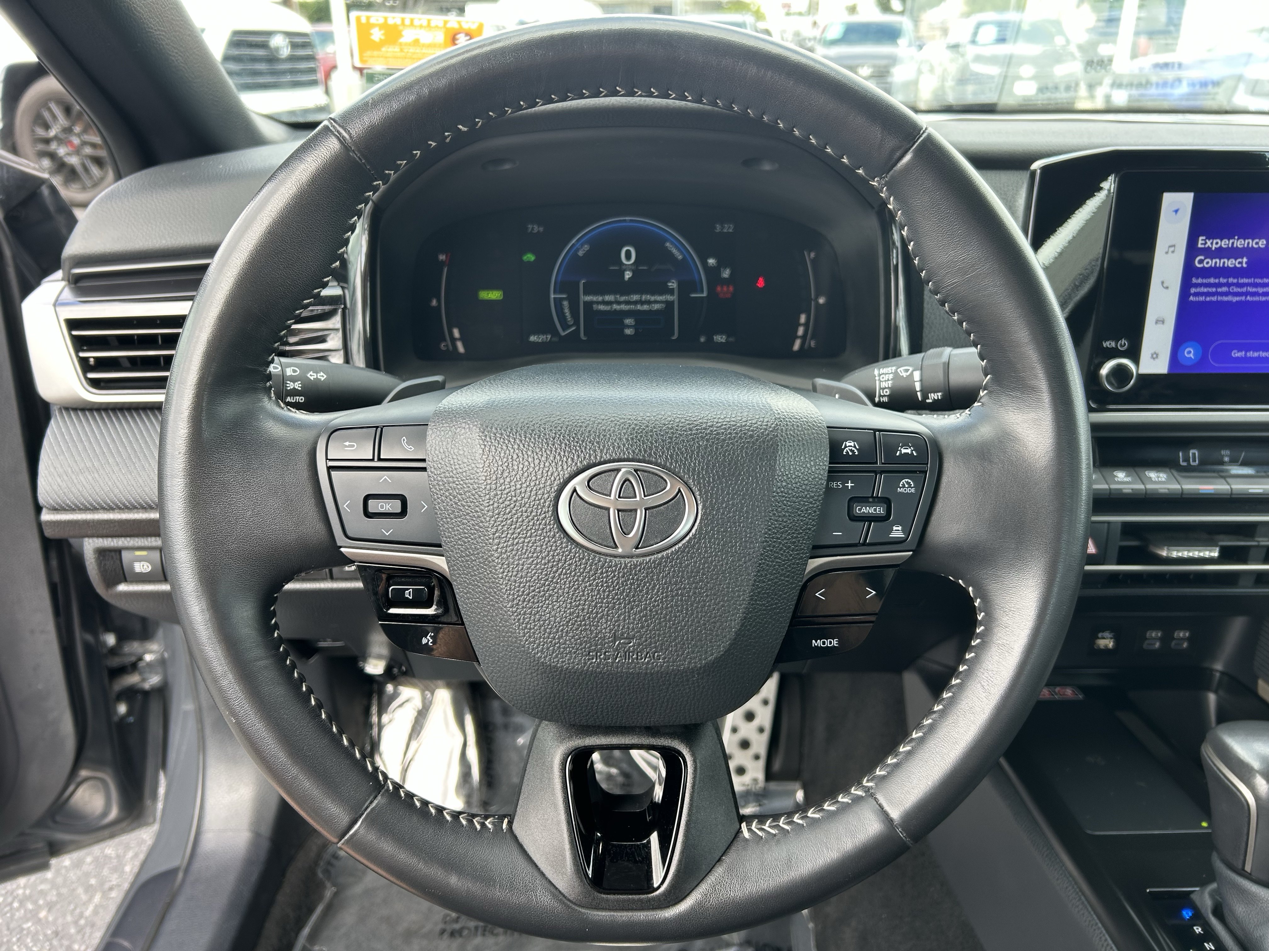 Used 2025 Toyota Camry SE FWD image 24