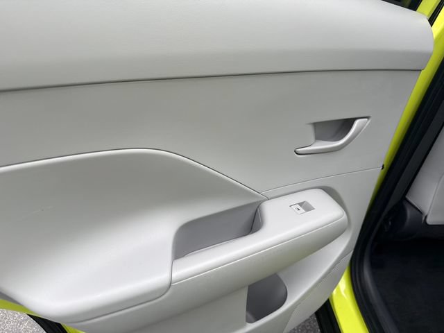 Used 2024 Hyundai Kona SEL AWD/4WD image 16