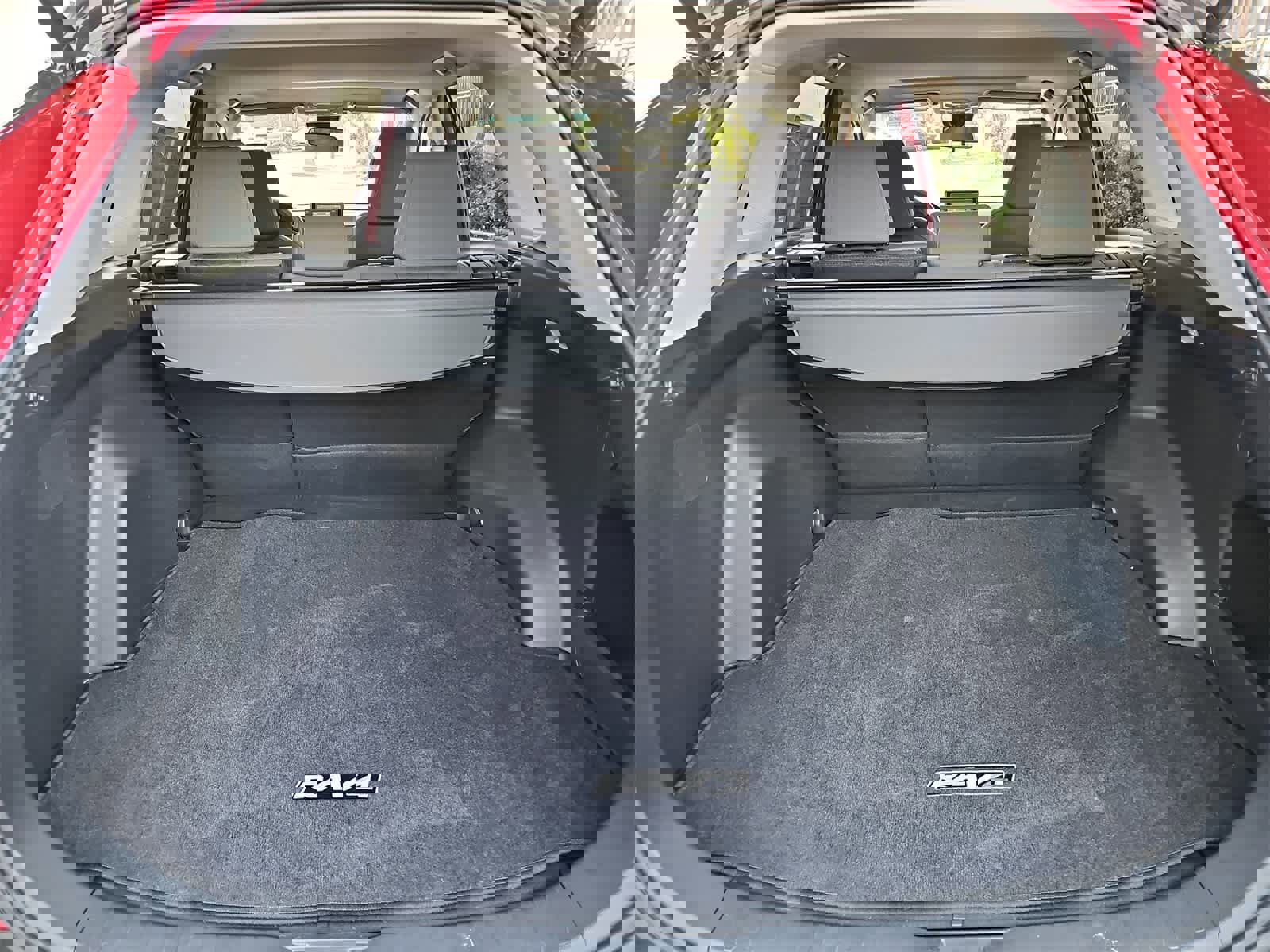 Used 2019 Toyota RAV4 XLE image 23