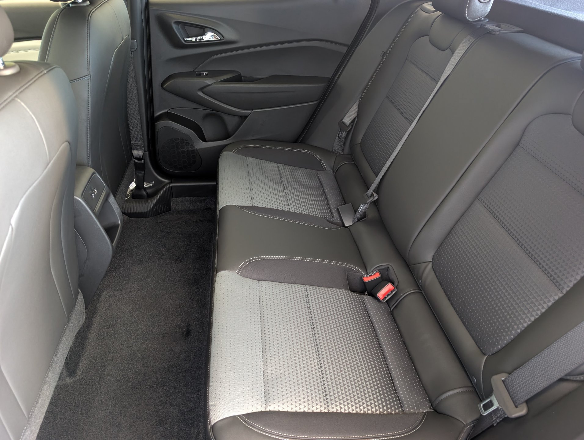 New 2026 Chevrolet Trax LT FWD image 16
