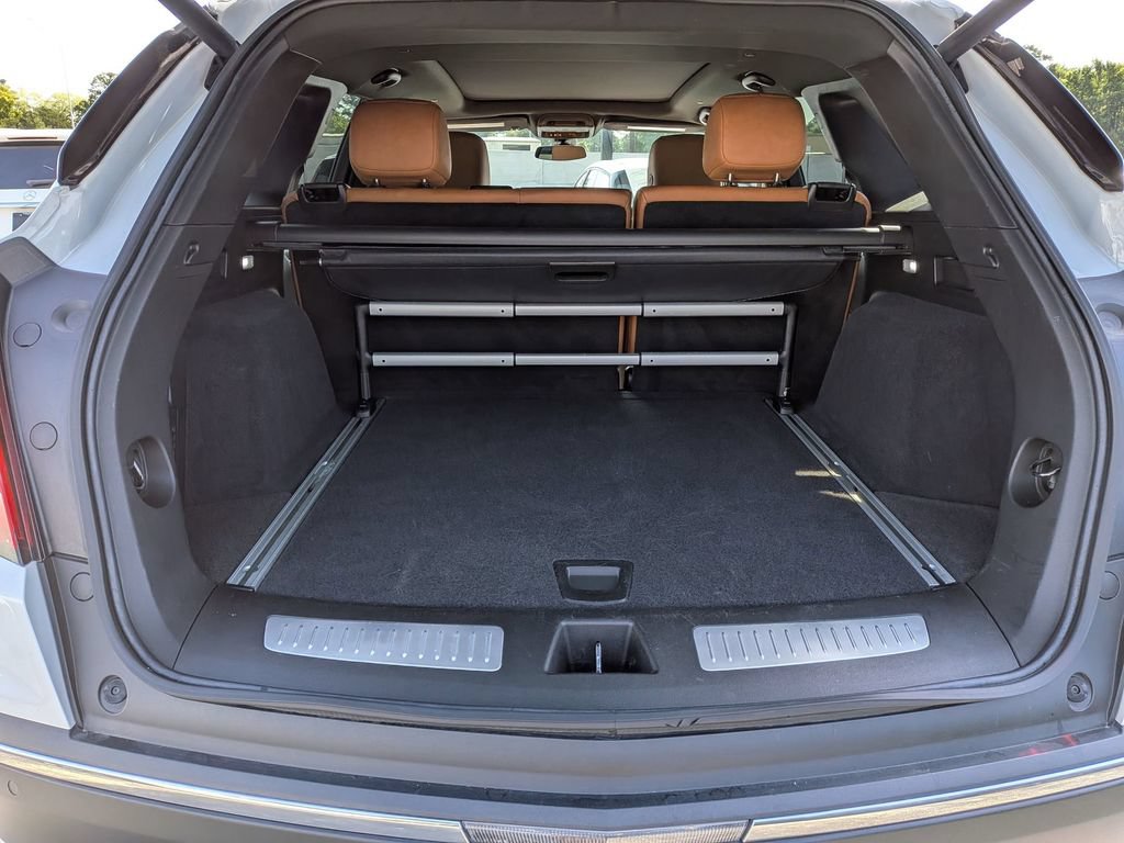 Certified 2024 Cadillac XT5 Premium Luxury FWD image 23