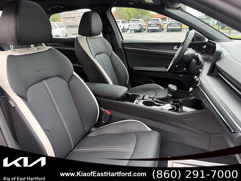 New 2027 Kia K5 GT-Line FWD image 11