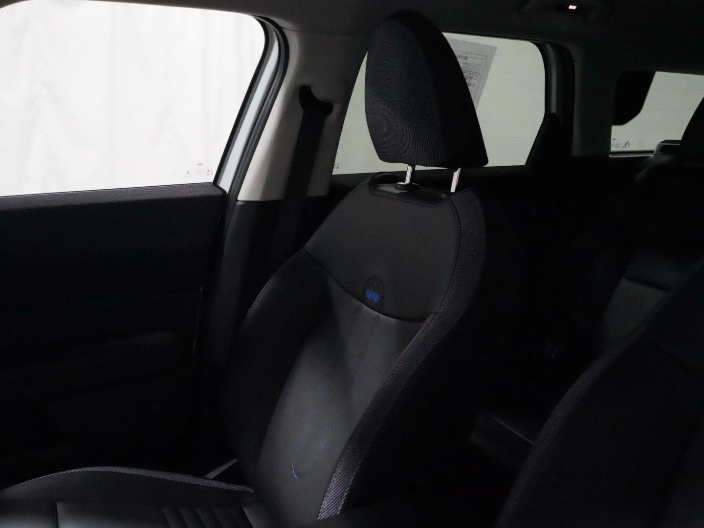 Certified 2025 MINI Cooper Countryman S image 21