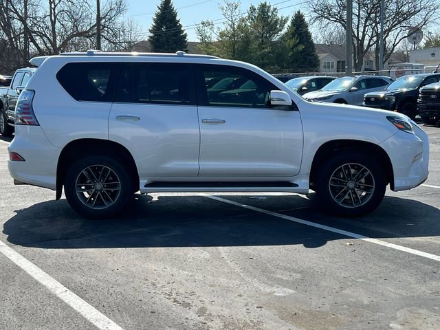 Used 2020 Lexus GX 460 Premium w/ Premium Package image 10