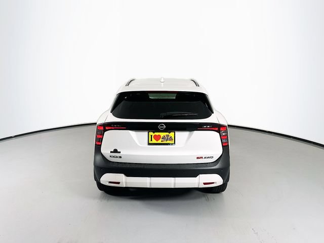 New 2025 Nissan Kicks SR w/ Illumination Package AWD/4WD image 7