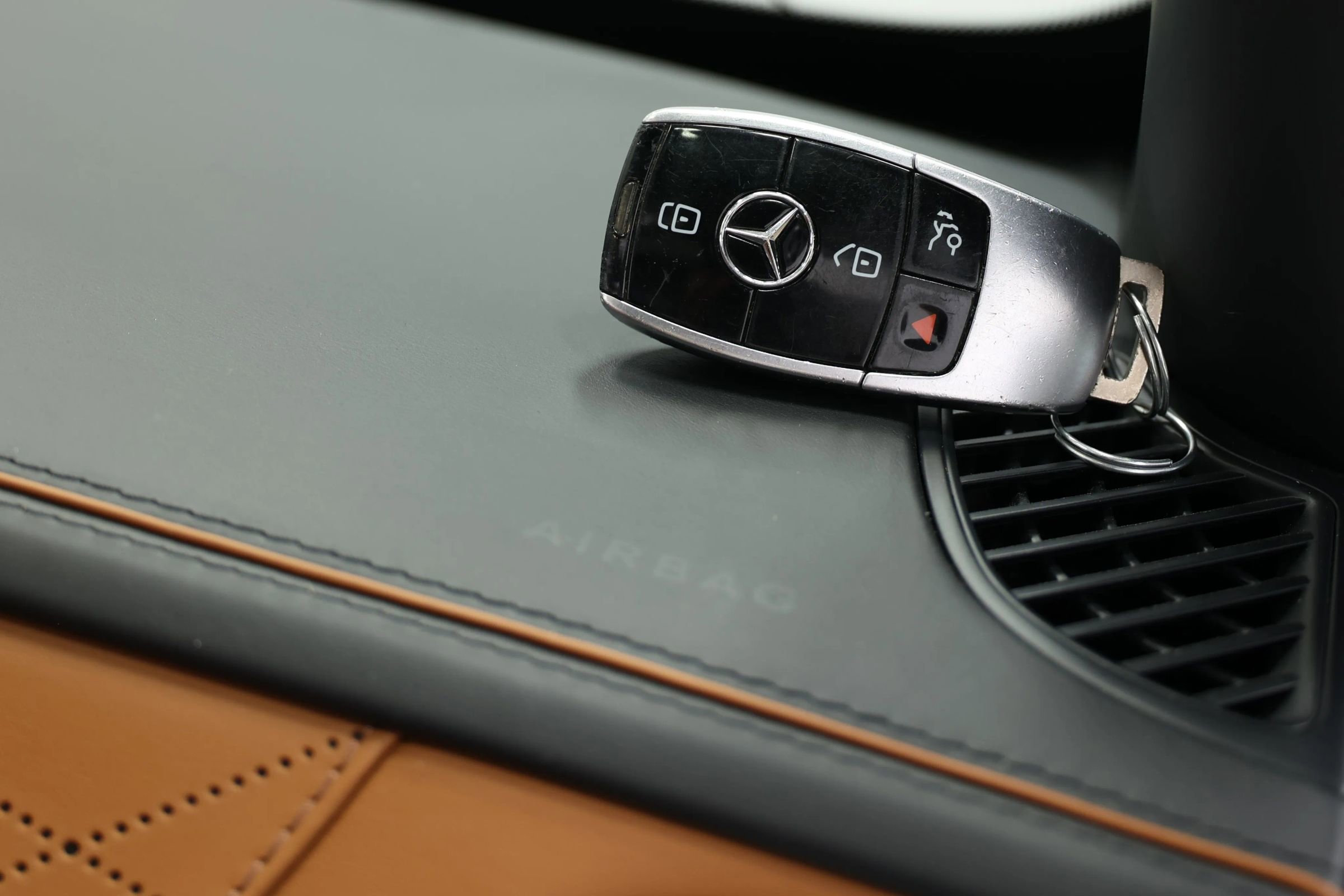Used 2019 Mercedes-Benz Maybach S 560 4MATIC image 5