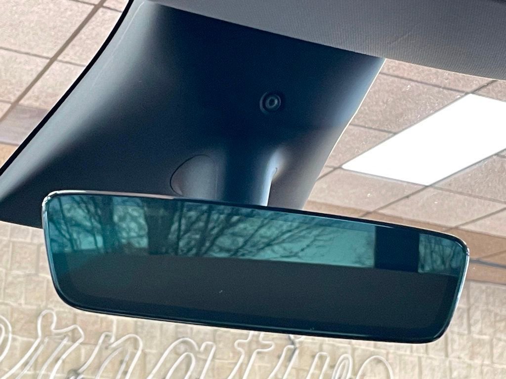 Used 2023 Tesla Model Y Long Range image 40