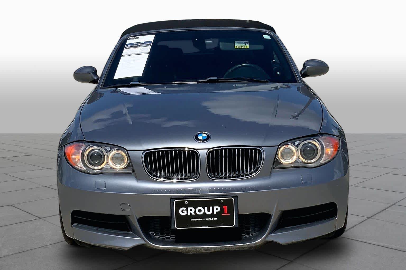 Used 2009 BMW 135i Convertible RWD image 3