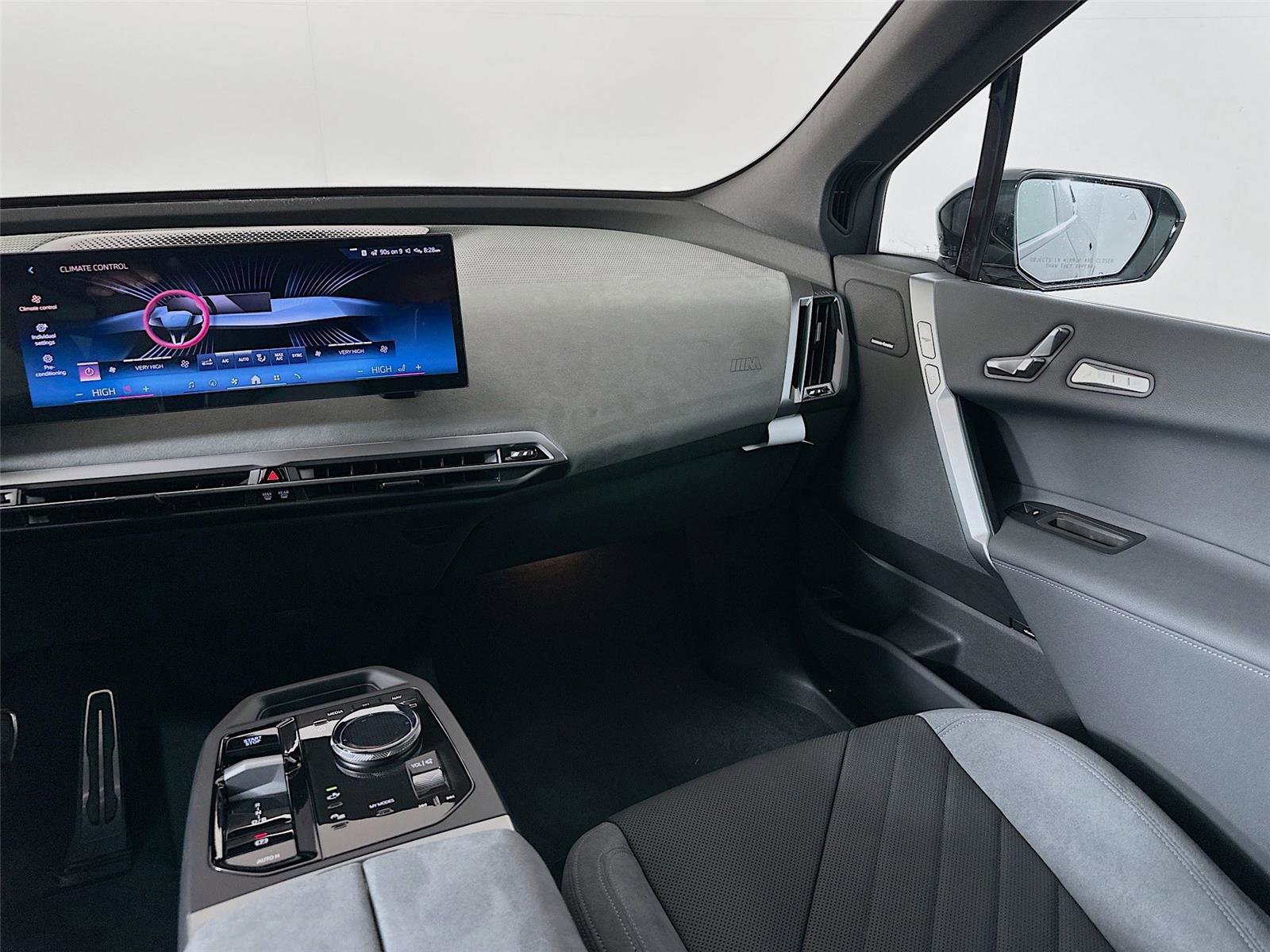 New 2026 BMW iX xDrive45 w/ M Sport Package image 23