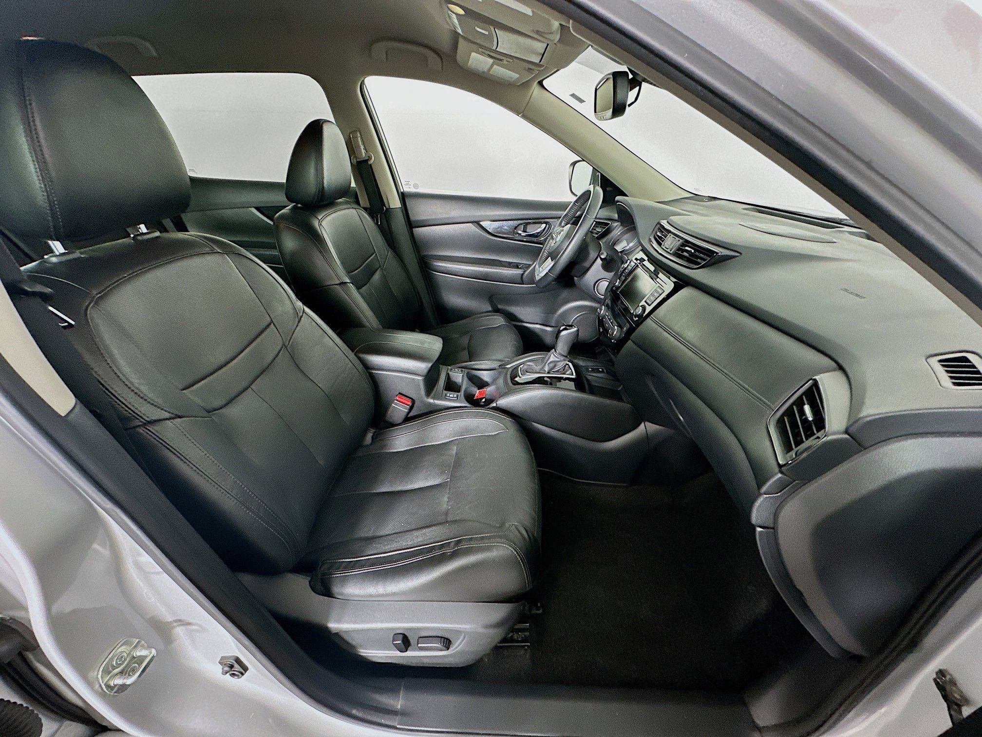 Used 2019 Nissan Rogue SL image 33