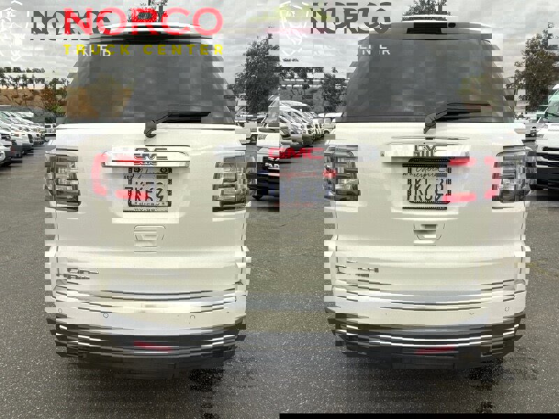 Used 2015 GMC Acadia SLE image 7