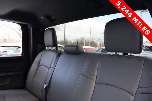 Used 2024 RAM 2500 Tradesman w/ Chrome Appearance Group image 18