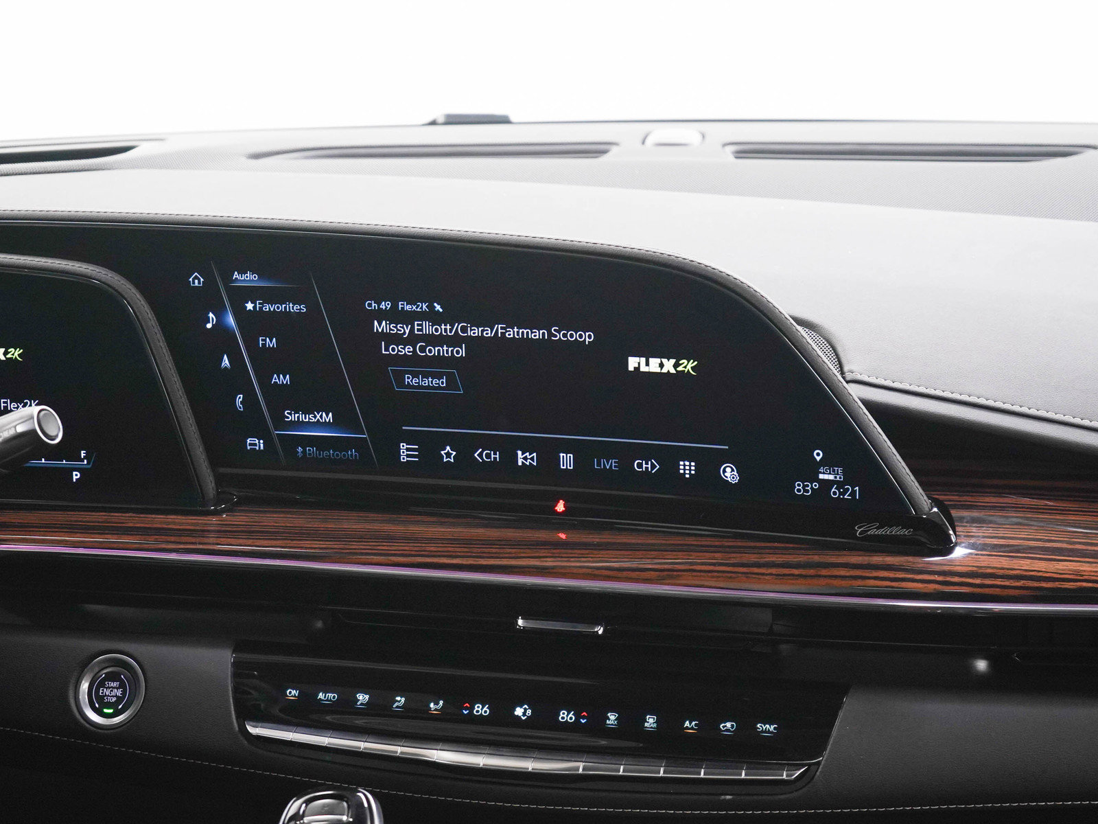 Used 2024 Cadillac Escalade ESV Premium Luxury w/ Performance Package AWD/4WD image 16