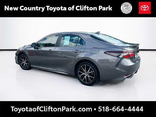 Used 2024 Toyota Camry SE w/ Cold Weather Package AWD/4WD image 5