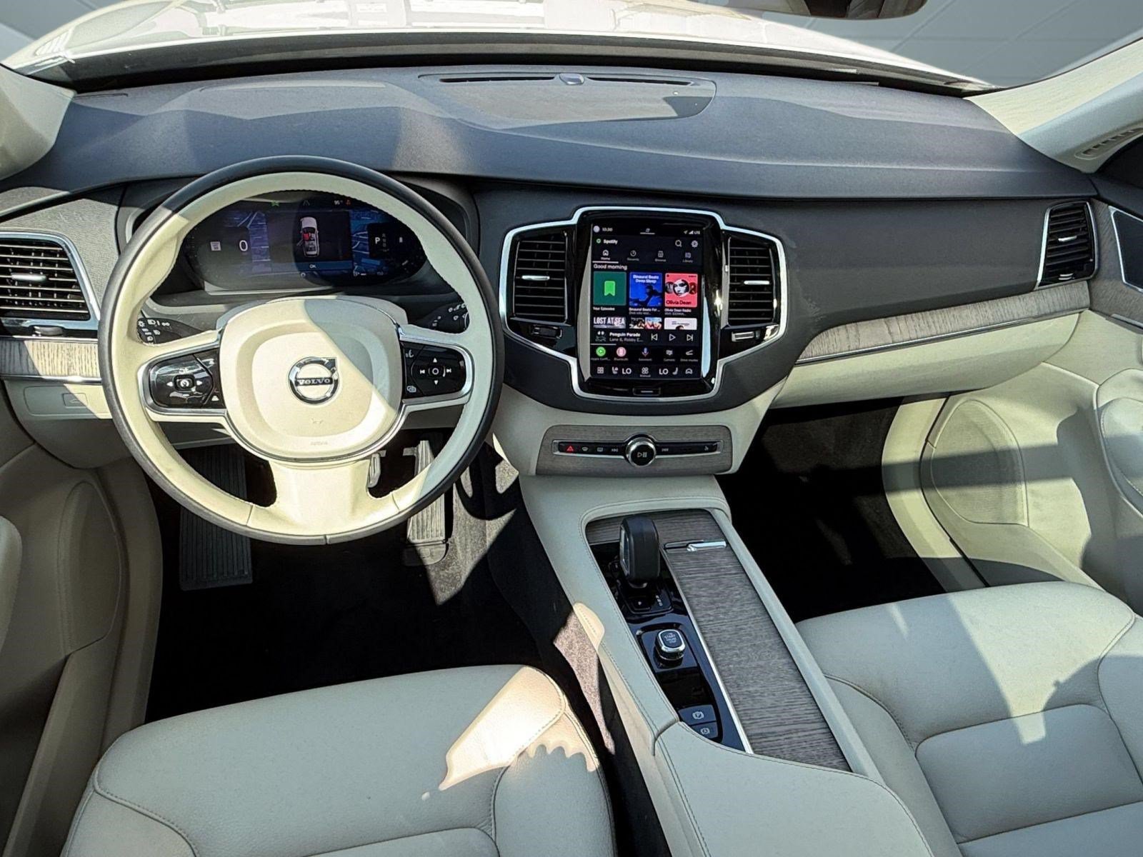 Used 2024 Volvo XC90 B6 Plus w/ Protection Package Premier AWD/4WD image 16