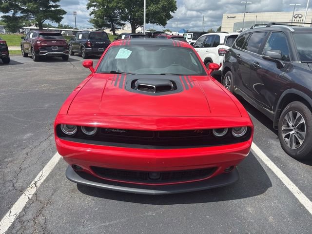 Used 2018 Dodge Challenger R/T Scat Pack RWD image 2