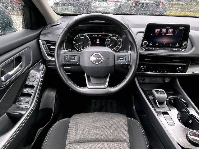 Certified 2025 Nissan Rogue SV AWD/4WD image 17