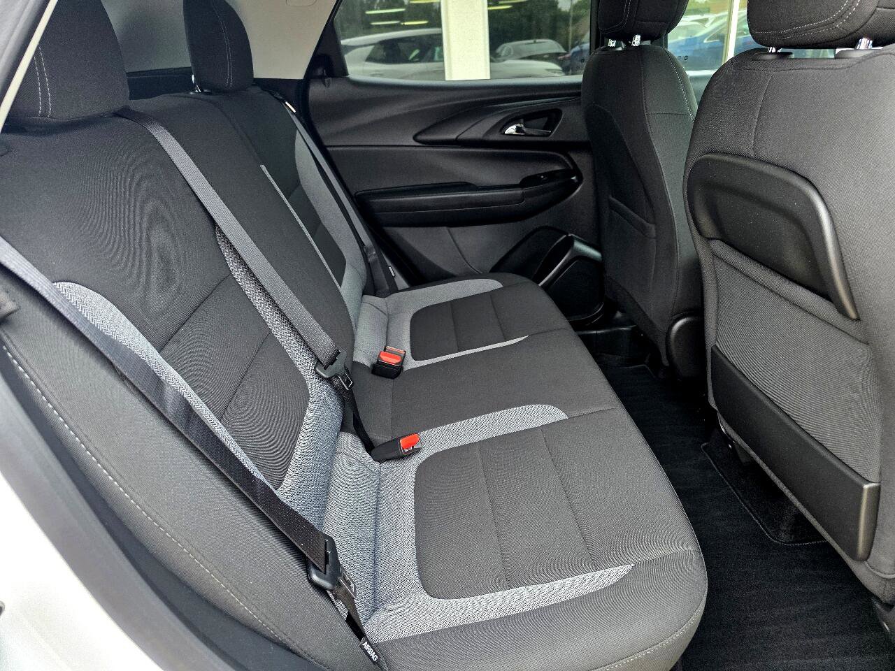 Used 2025 Chevrolet TrailBlazer LS w/ LS Convenience Package image 22