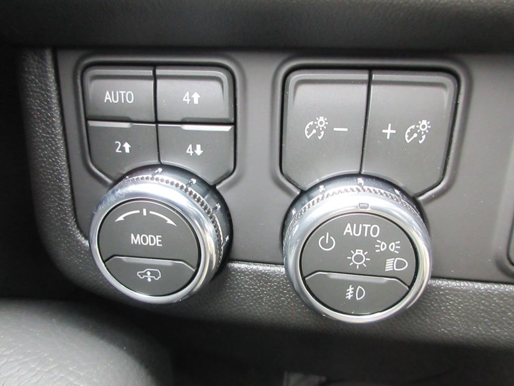 New 2026 GMC Yukon Denali w/ Denali Reserve Package image 19