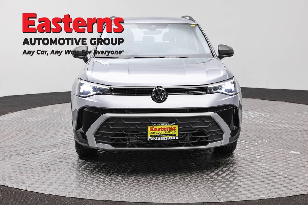 Used 2025 Volkswagen Taos S FWD image 3
