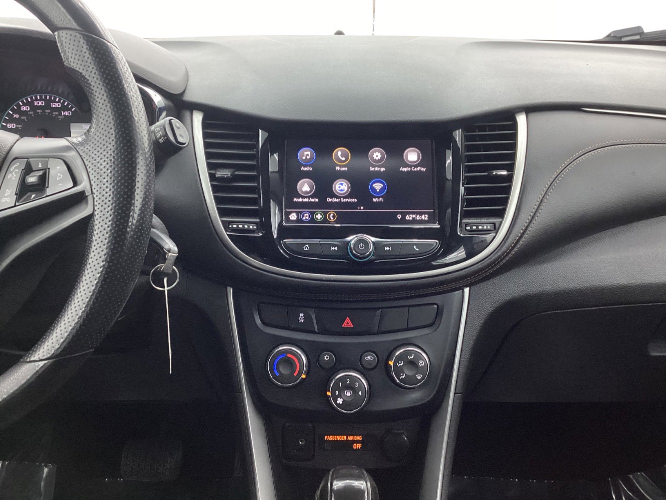 Used 2019 Chevrolet Trax LS image 28
