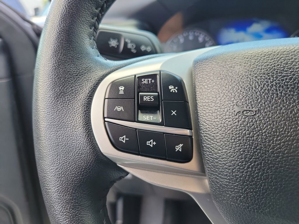 Used 2024 Ford Explorer XLT w/ Equipment Group 202A image 19