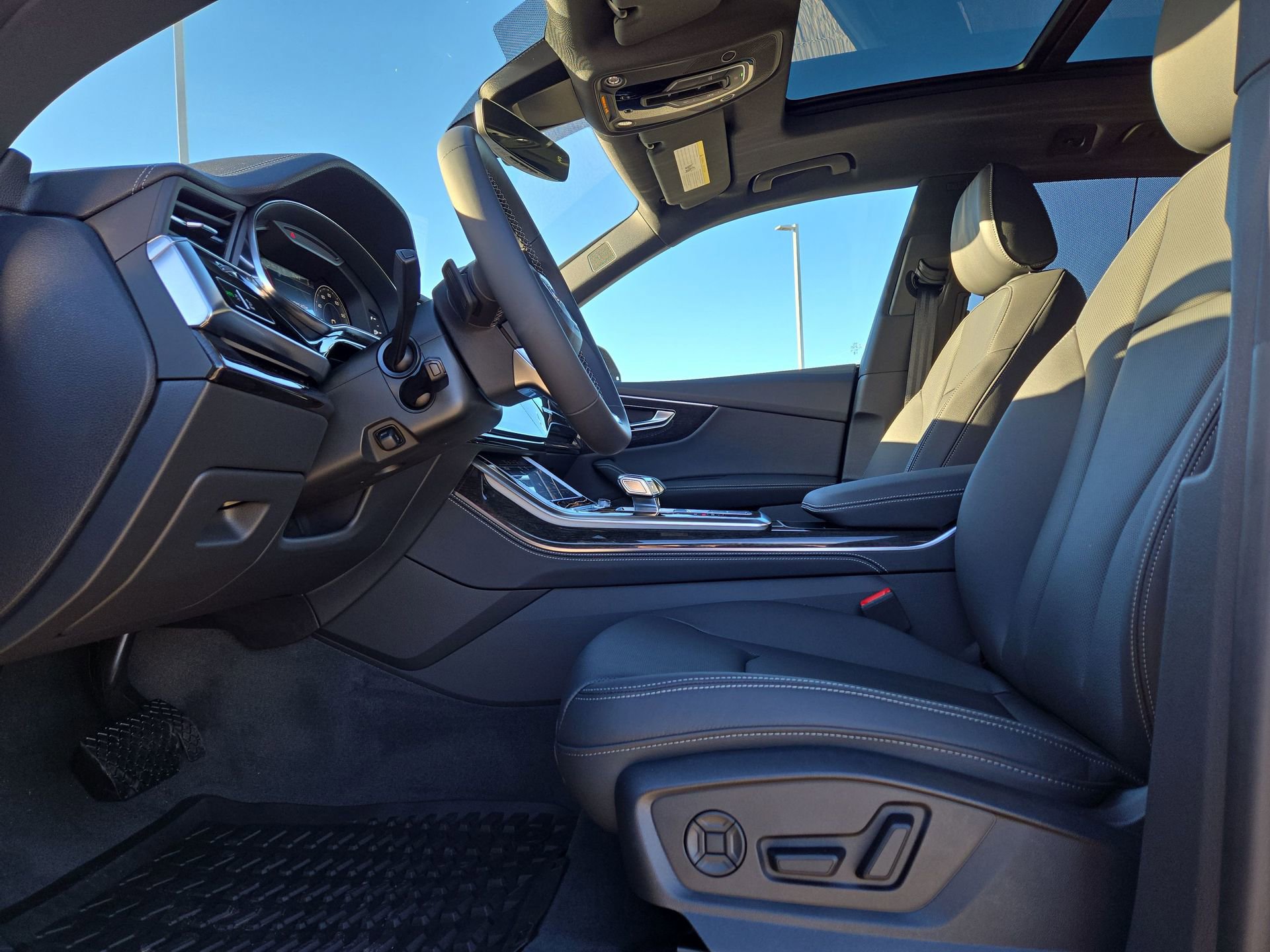 New 2026 Audi Q8 Premium Plus image 16