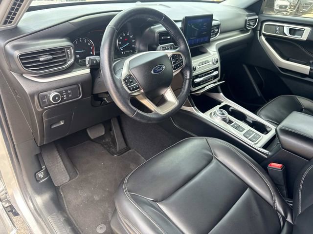 Used 2021 Ford Explorer XLT w/ Equipment Group 202A image 26