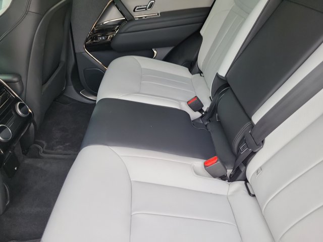 Used 2026 Land Rover Range Rover Sport Dynamic SE AWD/4WD image 14