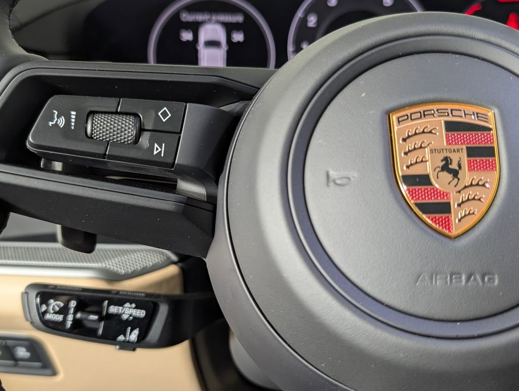 New 2026 Porsche Cayenne image 38