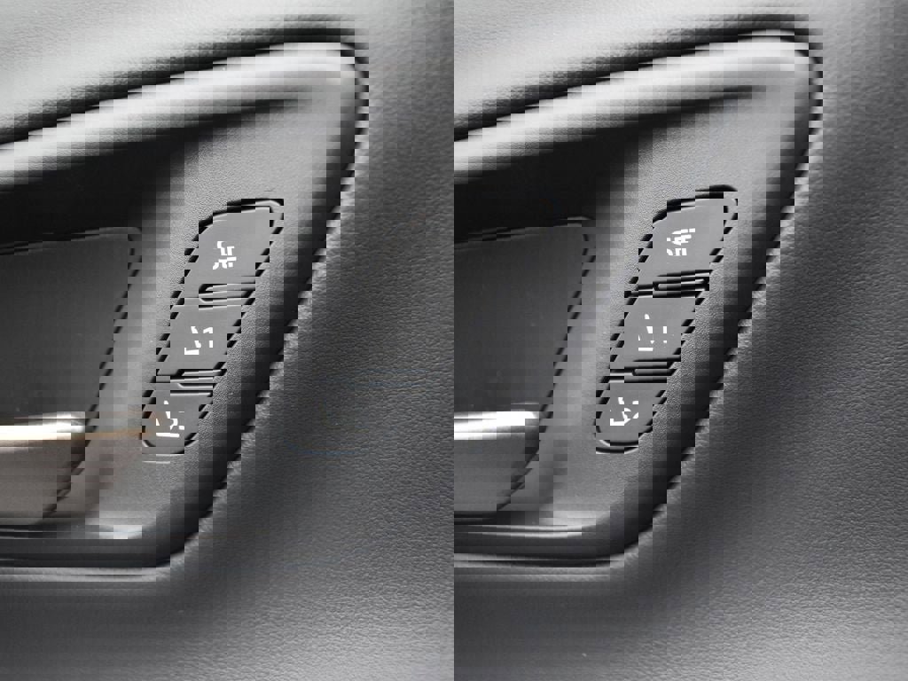 New 2026 Toyota Crown Platinum image 30