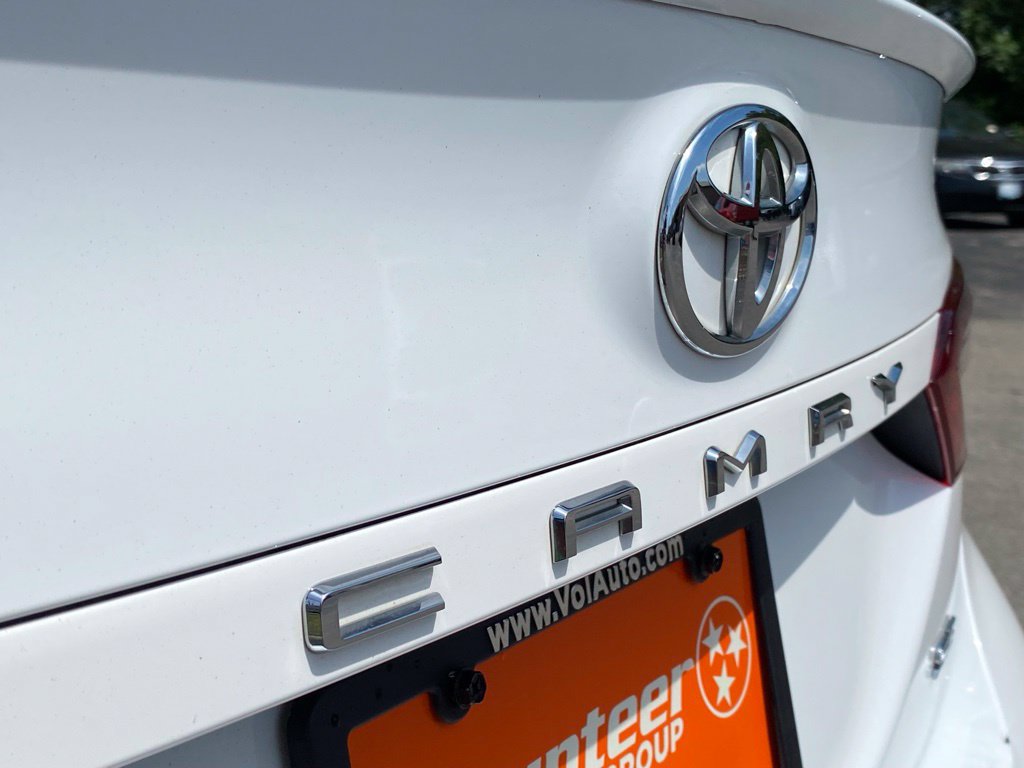 Used 2021 Toyota Camry SE FWD image 9